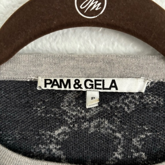 Pam and Gela Women's Size P Gray 100% Wool Crewneck Printed Sweater - Picture 3 of 4